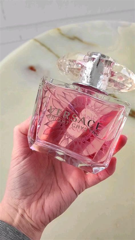 versace perfume engraving